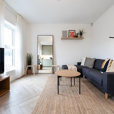 The Battersea Place - Charming 4Bdr Flat Лондон Екстериор снимка